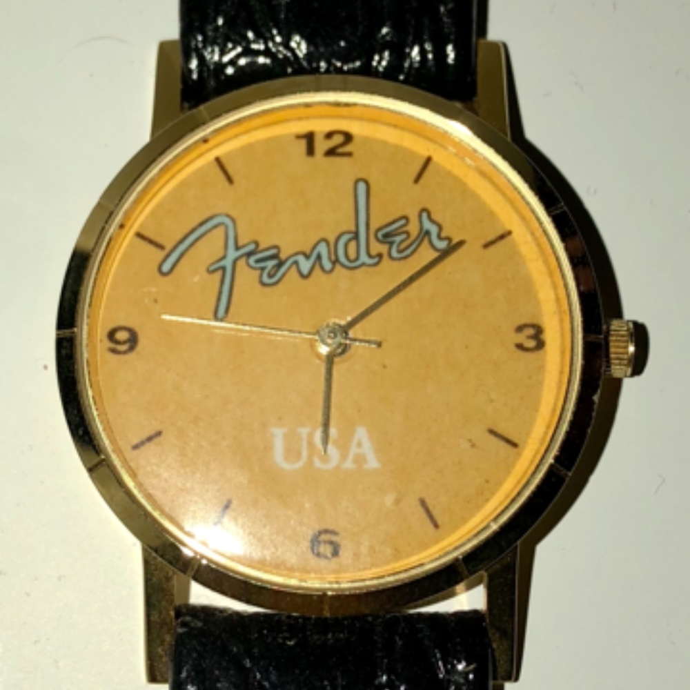 Vintage FENDER Watch with Leather Band